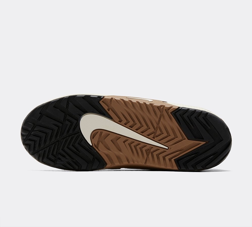 nike shoes with tan bottom