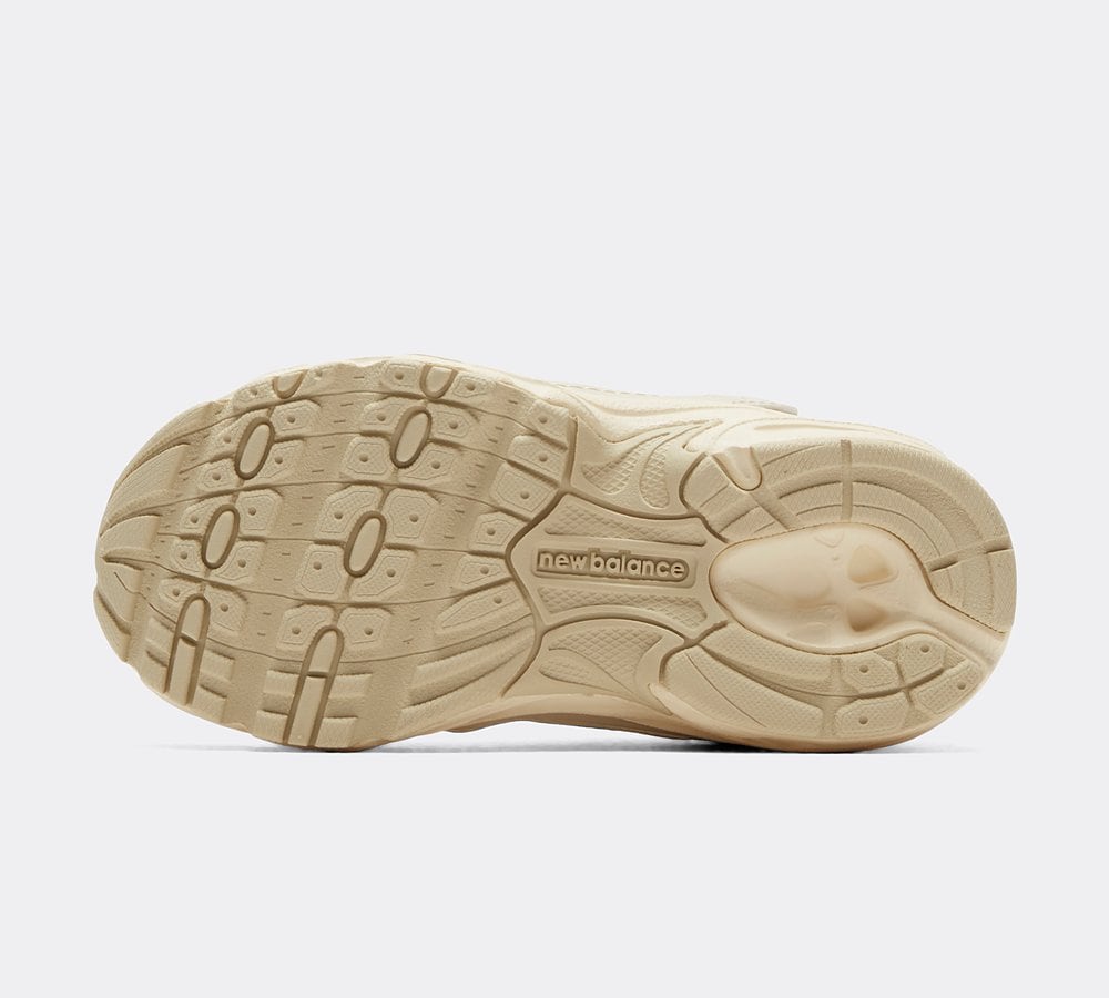 Adidas ozweego footasylum online
