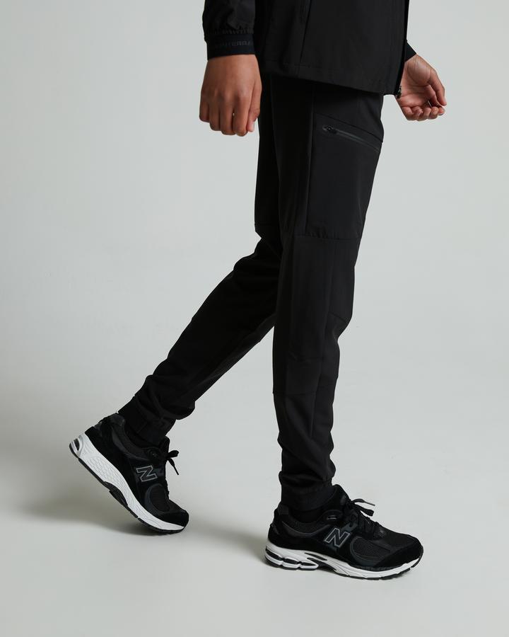 Monterrain Junior Ramble 3.0 Woven Pant | Black | Footasylum