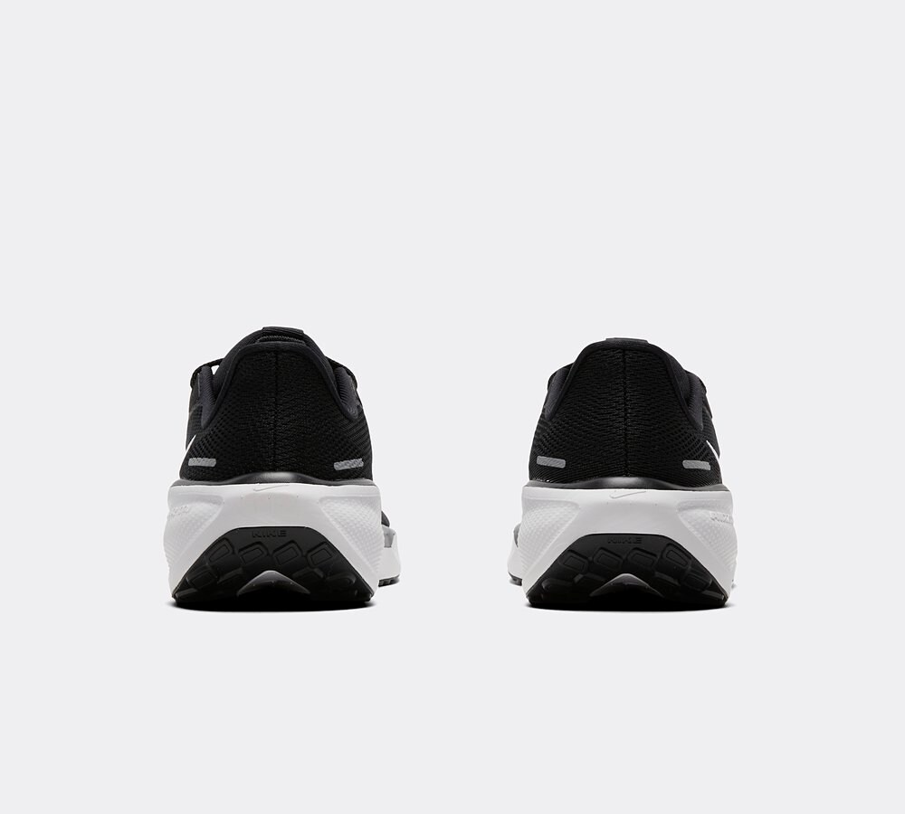 nike zoom pegasus junior