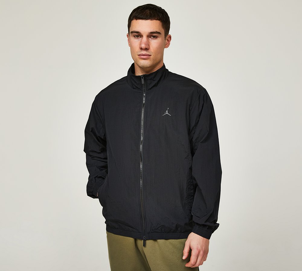 Jordan Essential Woven Jacket | Black | Footasylum
