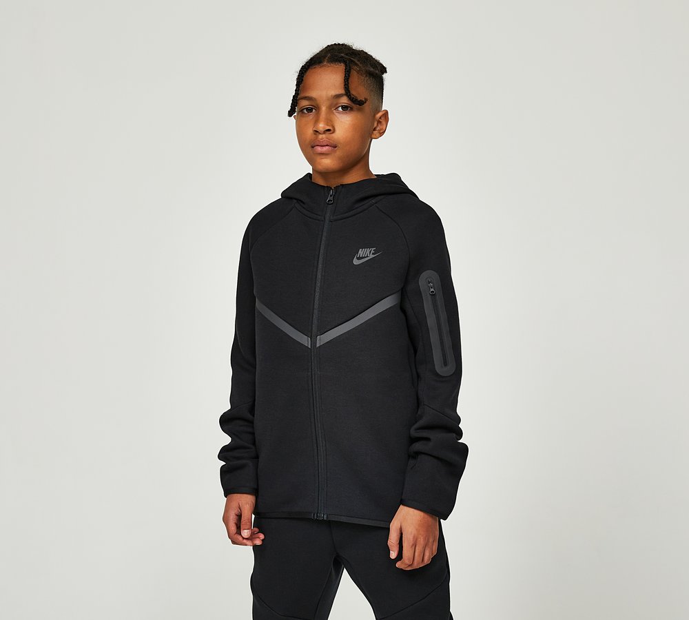 nike tech hoodie junior