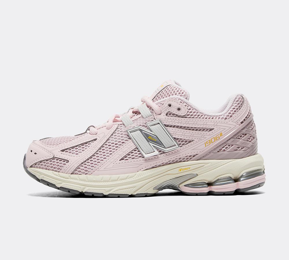 New Balance Junior 1906 Trainer Pink, Kids size: 3.5, FootAsylum