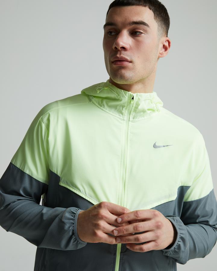 nike thin windbreaker