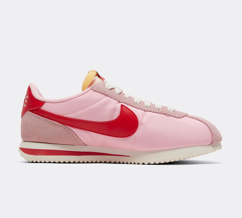 nike classic cortez women's shoes