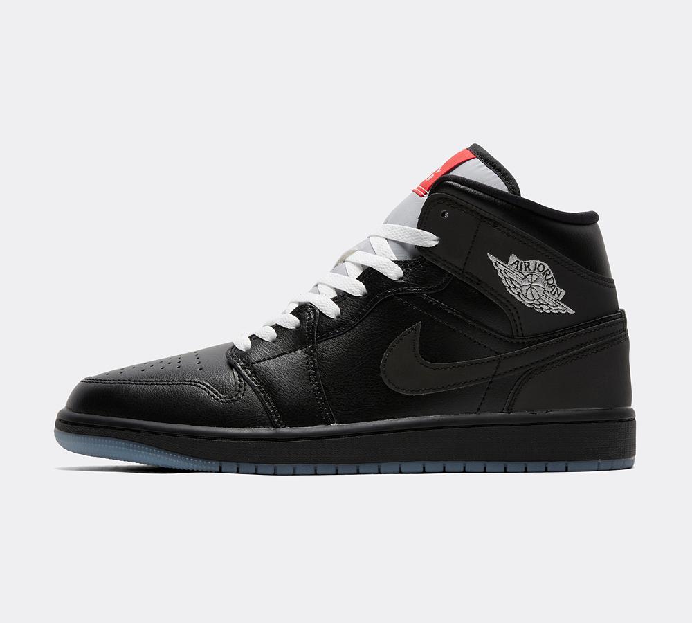 Jordan Men's Black Air 1 Mid Trainer - Size 6