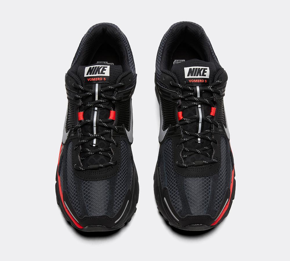 Nike Zoom Vomero 5 メンズシューズ ブラック Nike Zoom Vomero 5 