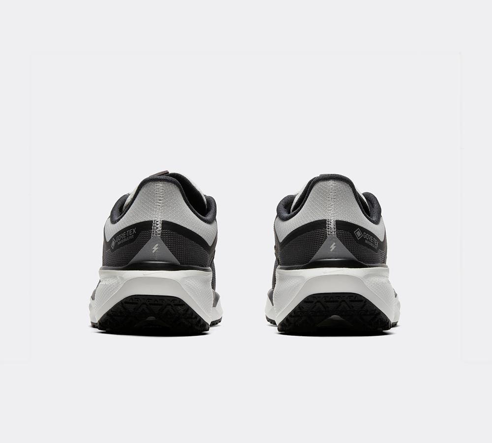 Nike Pegasus 41 GORE-TEX Trainer | Black / Summit White / Anthracite |  Footasylum