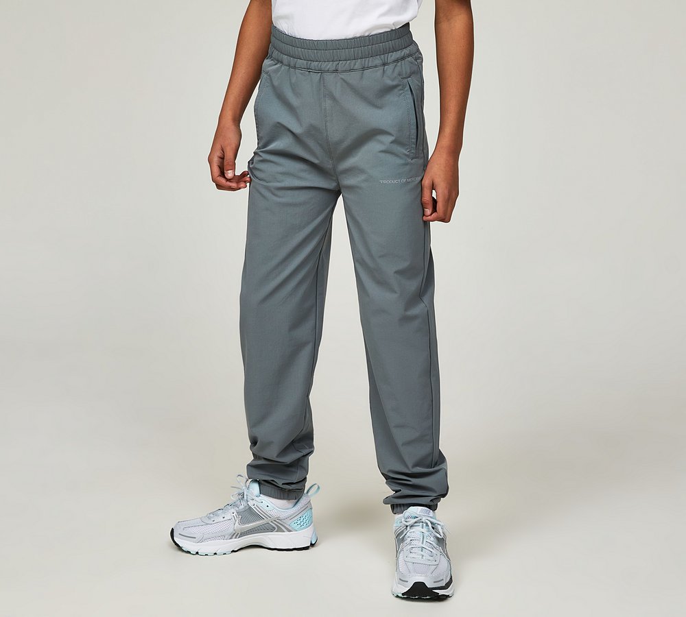 Mercier Junior Badge Woven Pant Charcoal Footasylum