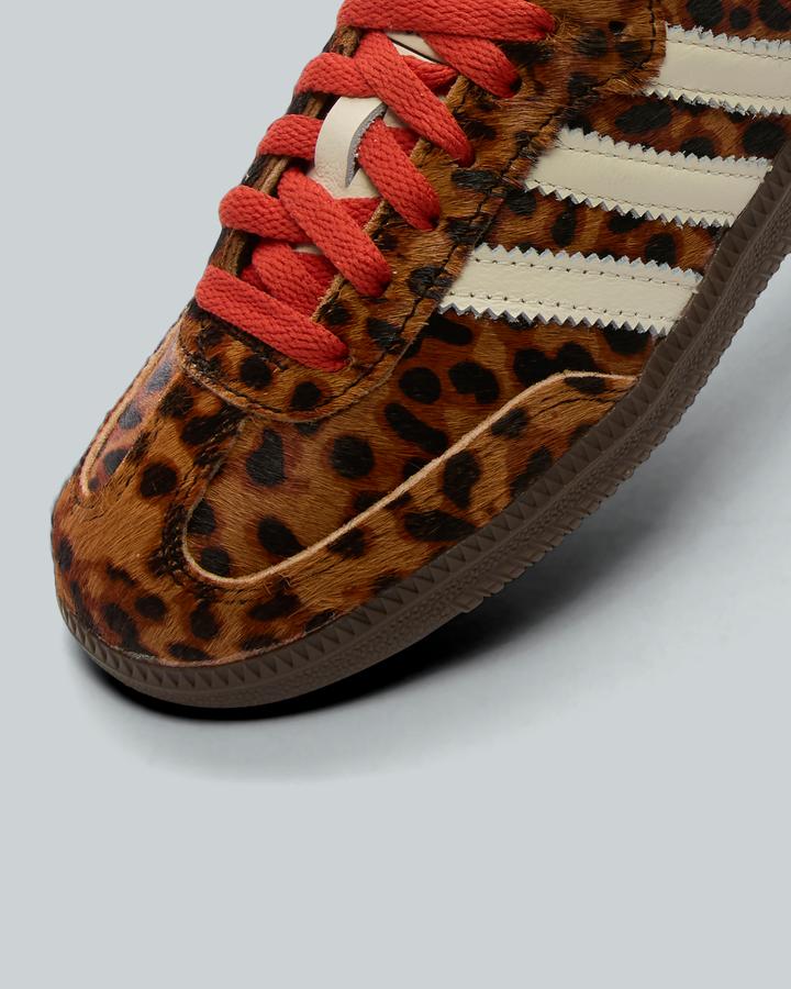 adidas gazelle silver green womens Adidas Women's Samba OG Giraffe/Crystal Linen/Ivory/Gum – Tip Top Shoes of  New York main image 1