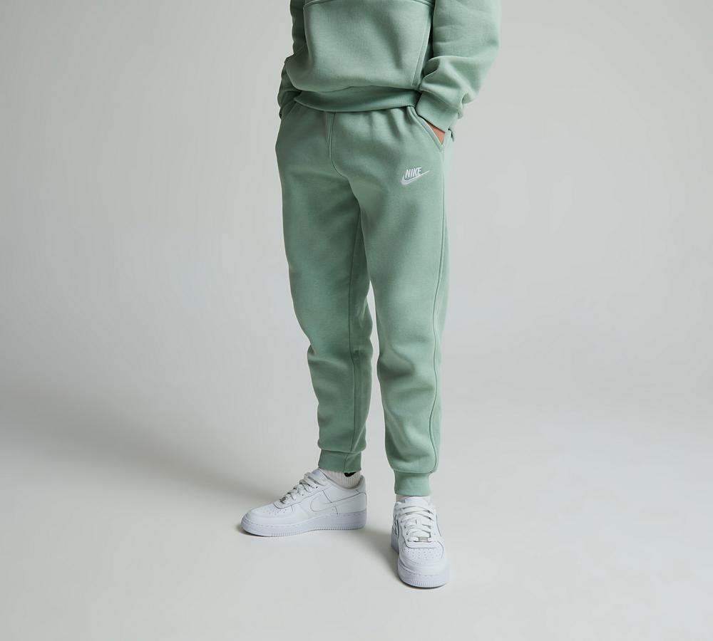 Nike Junior Club Fleece Jogger Green, Kids size: L/B, FootAsylum