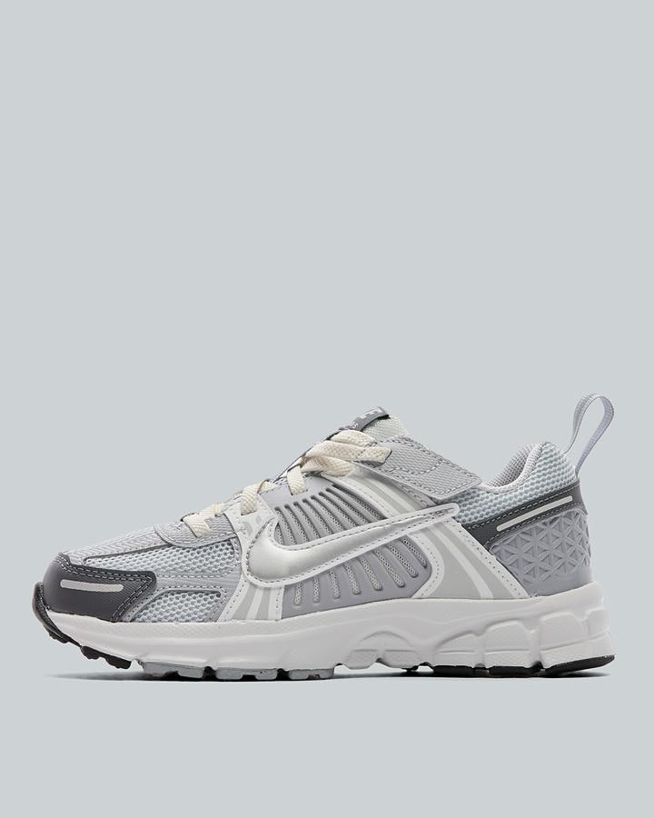 Nike Infant Vomero 5 Trainer Grey, Kids size: 2.5, FootAsylum