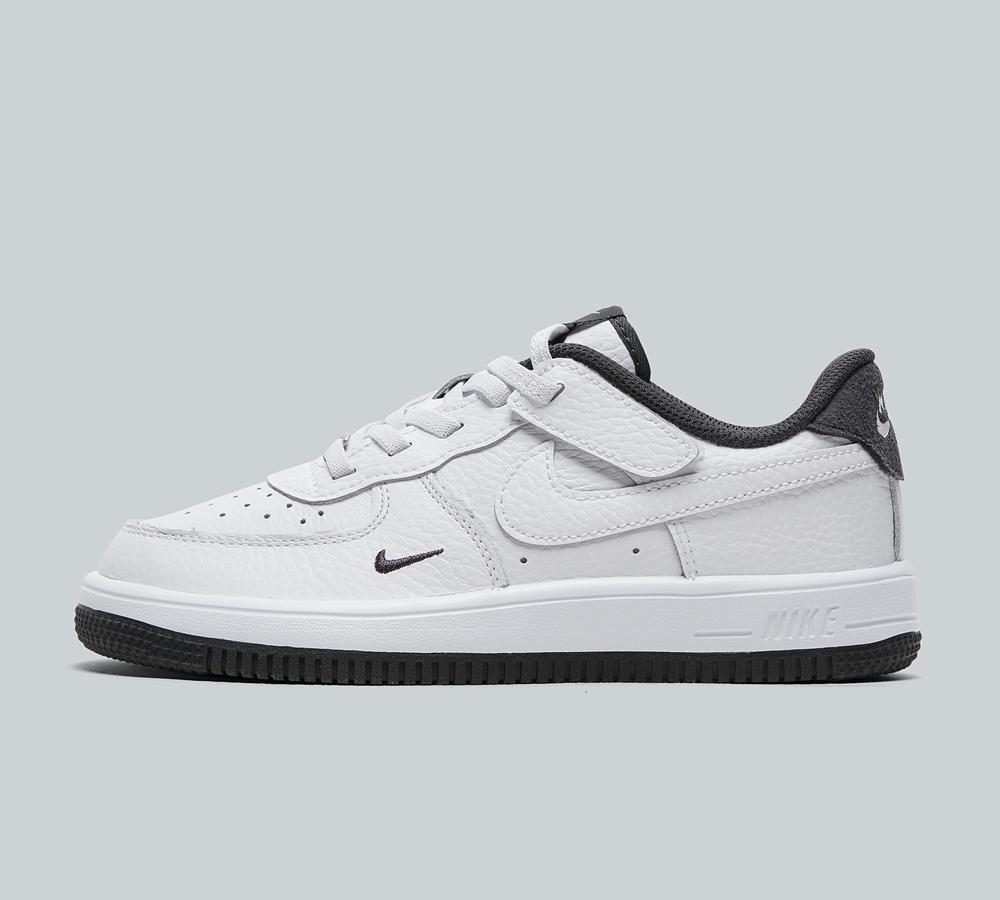 NIKE AIR FORCE 1 28㎝ Kids\u0027 \u0026 Junior Air Force 1 Shoes. Nike UK