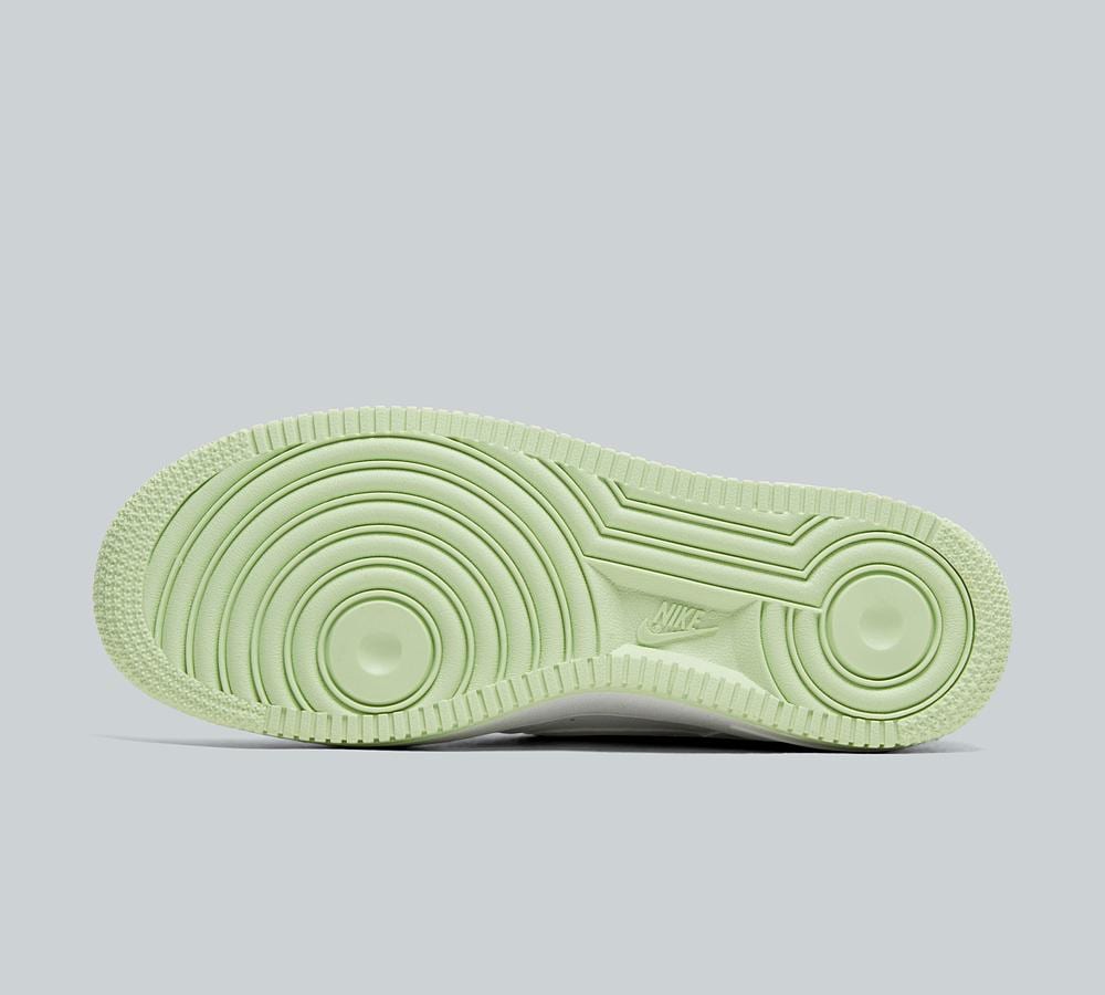 Nike Junior Air Force Low LV8 Trainer White Vapour Green