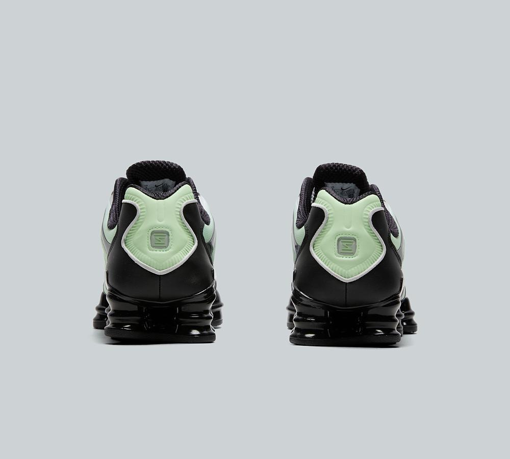 Nike Shox TL Trainer | Vapour Green / Black / Photon Dust