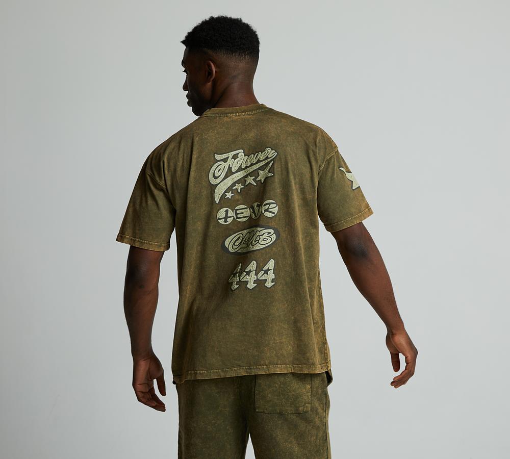 Forever Club Men's Green Victor Washed T-Shirt - Medium