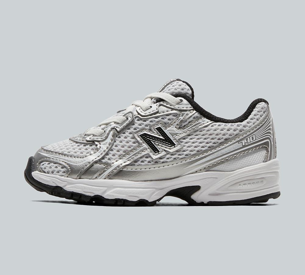 New Balance Nursery 740 Trainer - White