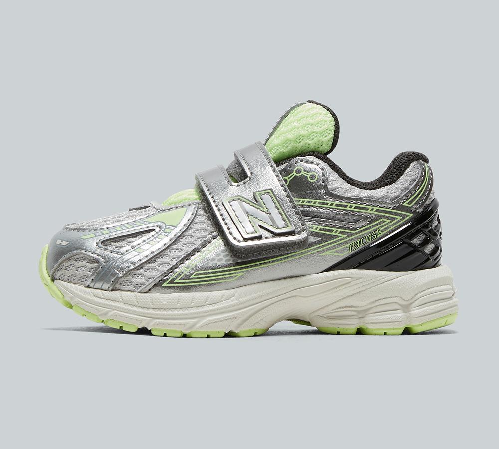 New Balance Nursery 1906 Trainer Silver, Kids size: 4.5, FootAsylum