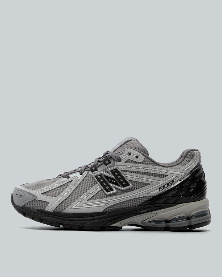 New Balance 1906R Trainer Silver, Men's size: 9, FootAsylum