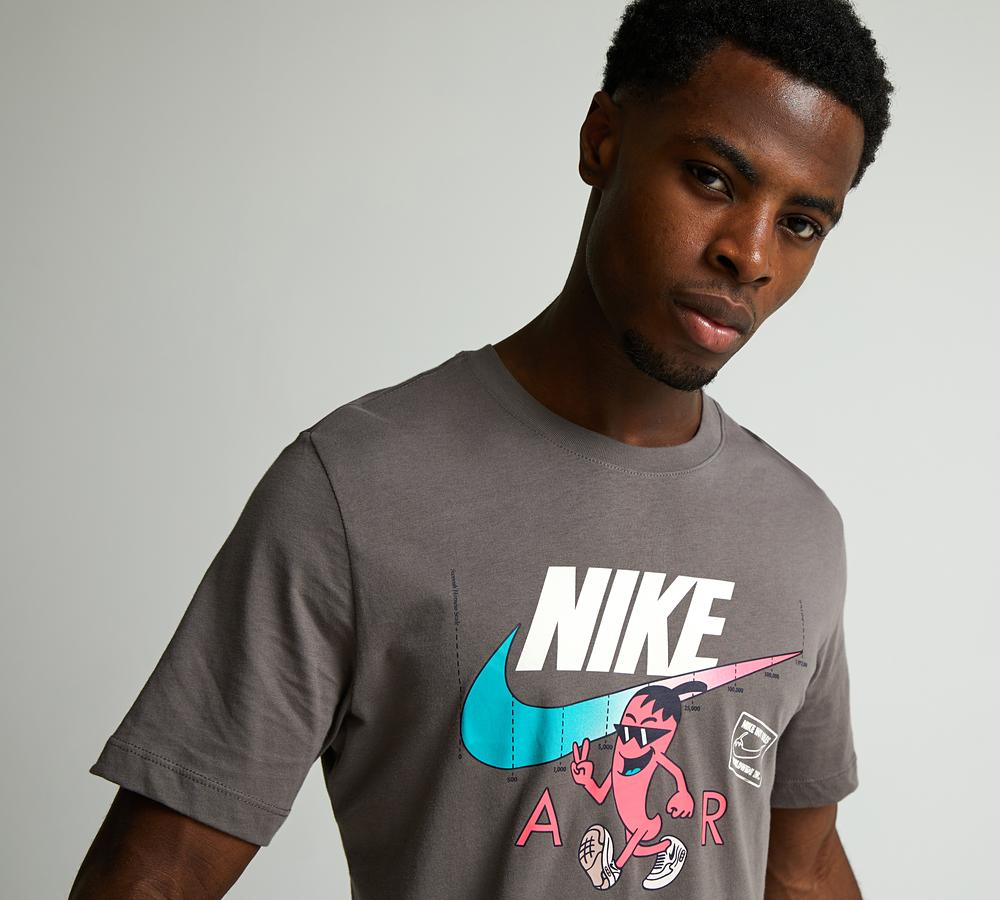 nike graphic t shirts for men