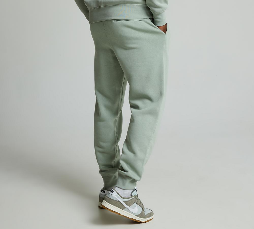 nike sportswear club fleece pistachio
