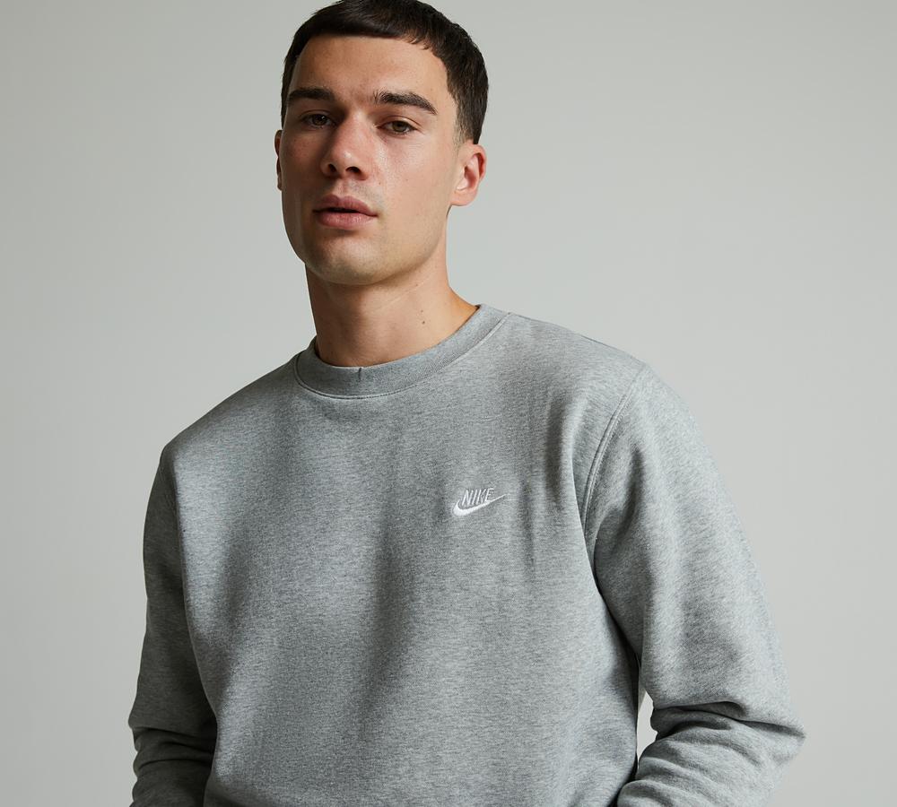 Nike Club Crewneck Sweatshirt | Dark Grey Heather | Footasylum