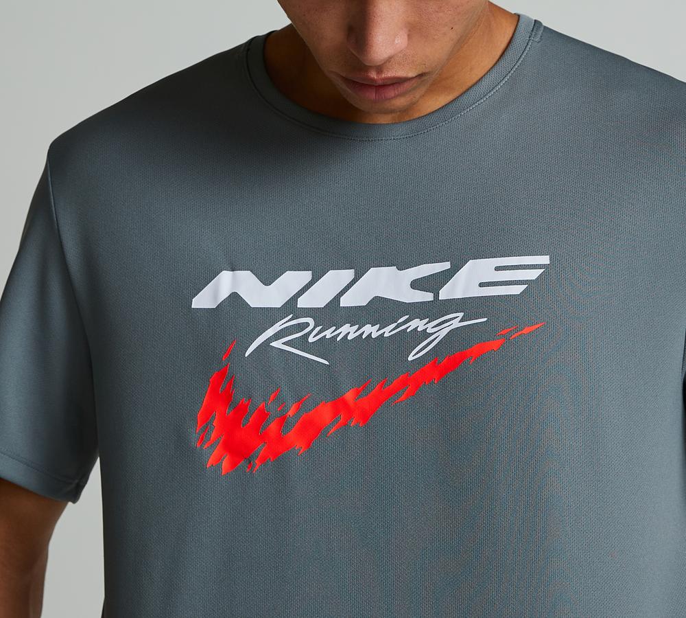 nike running t shirt grey