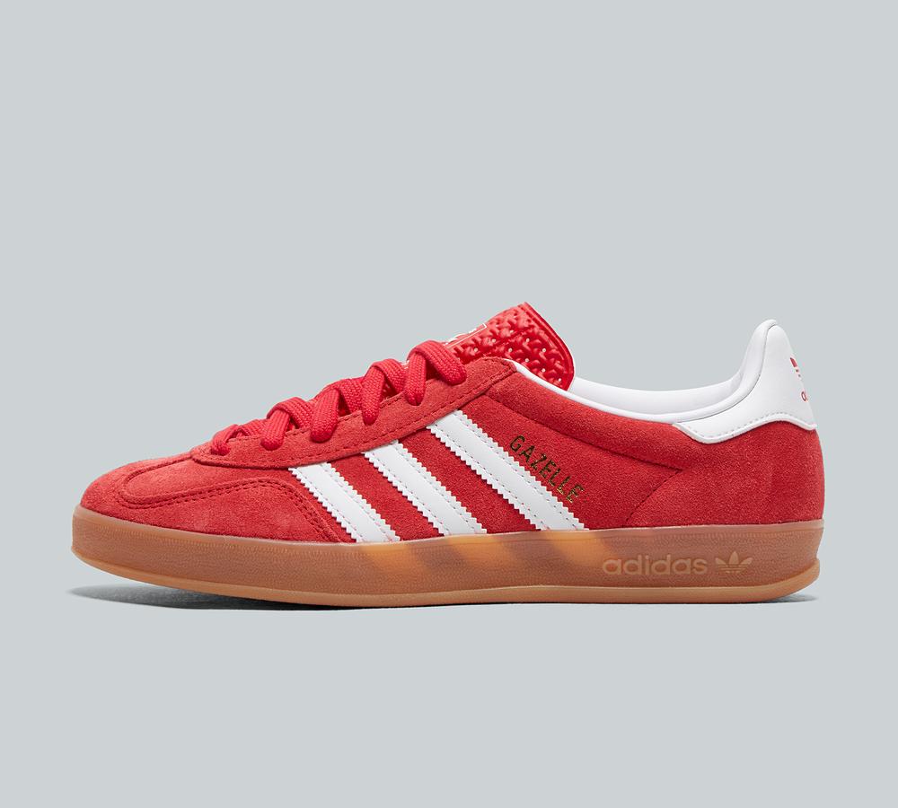 adidas Originals Junior Gazelle Indoor Trainer | Better Scarlet / Footwear  White / Gum 2 | Footasylum