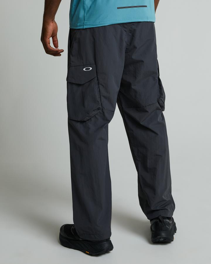 Oakley New Retro NY Cargo Pant 1.0 | Phantom | Footasylum
