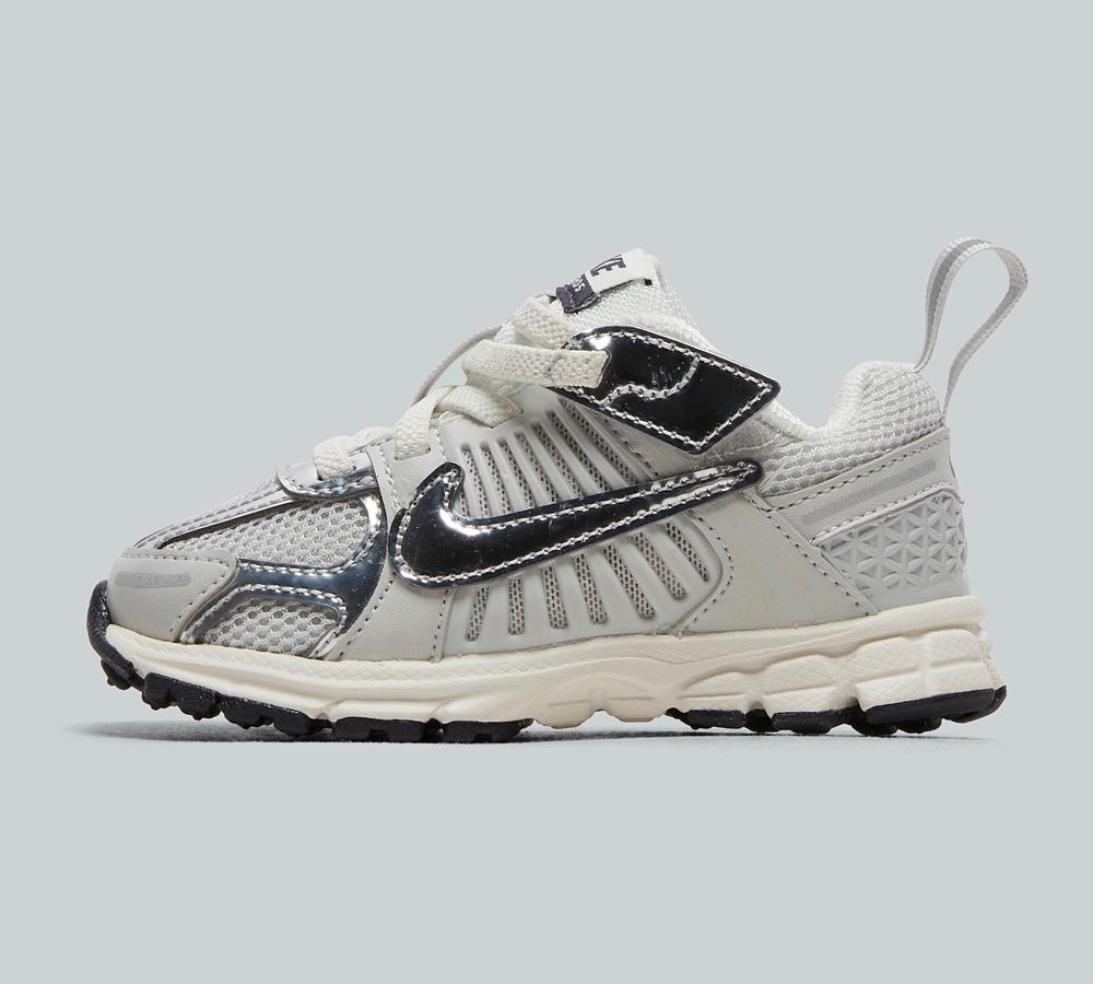 Nike Nursery Vomero 5 Trainer Grey, Kids size: 8.5, FootAsylum