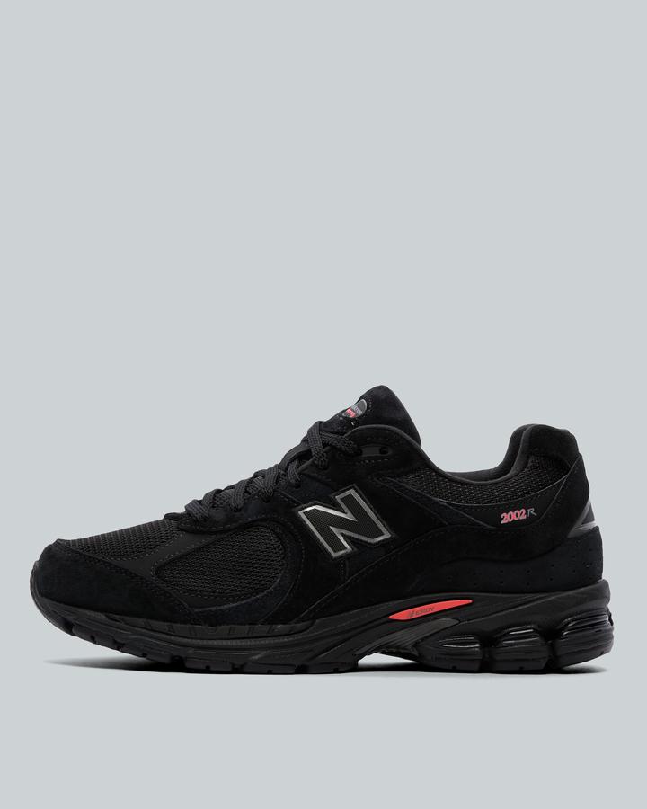 New Balance 2002R Trainer Black, Men's size: 9, FootAsylum