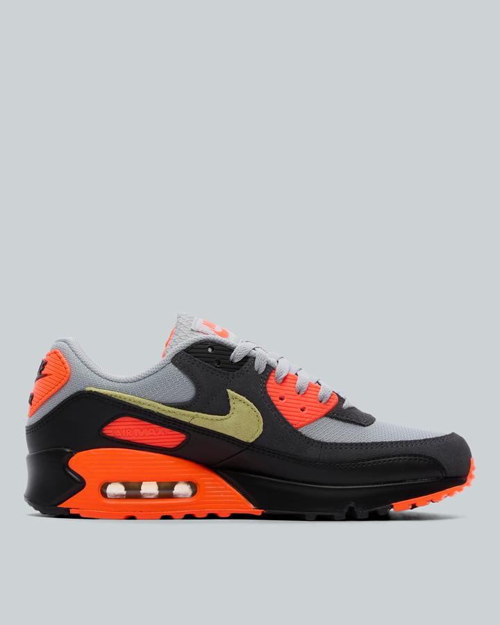 air max 90 light bone hyper crimson