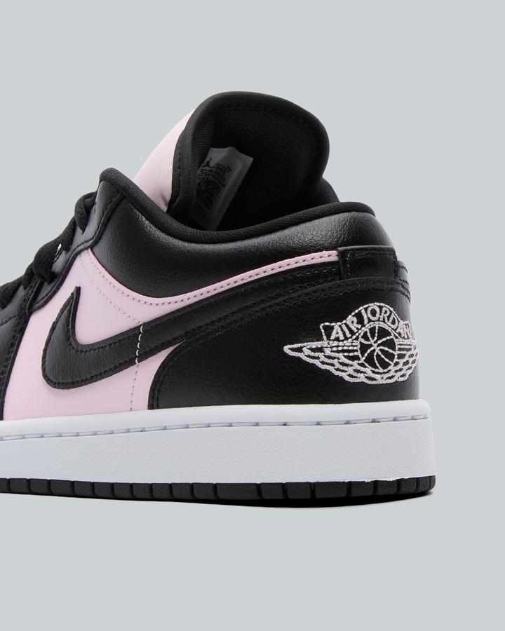 pink jordans footasylum