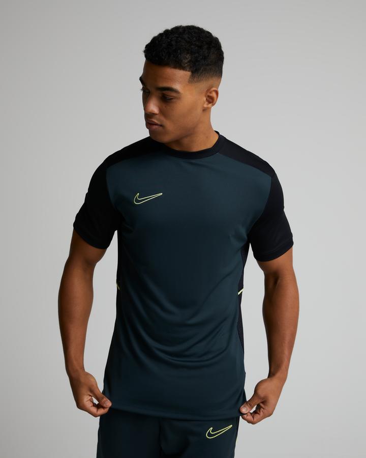 Nike Academy 25 T-Shirt Green, Men's size: S, FootAsylum