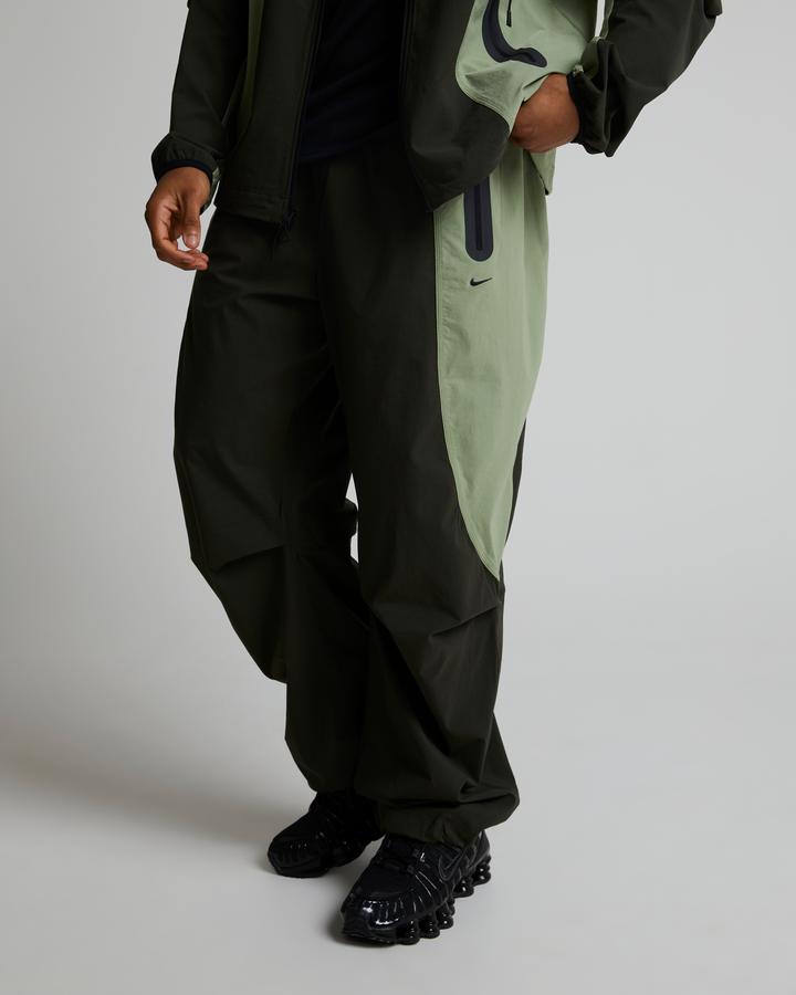 Nike Tech Woven Pro Pant Green, Men's size: 2XL, FootAsylum