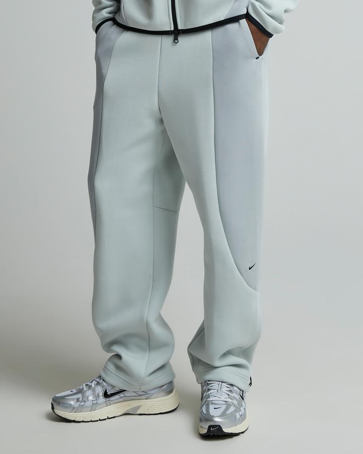 nike tech fleece pants finish line