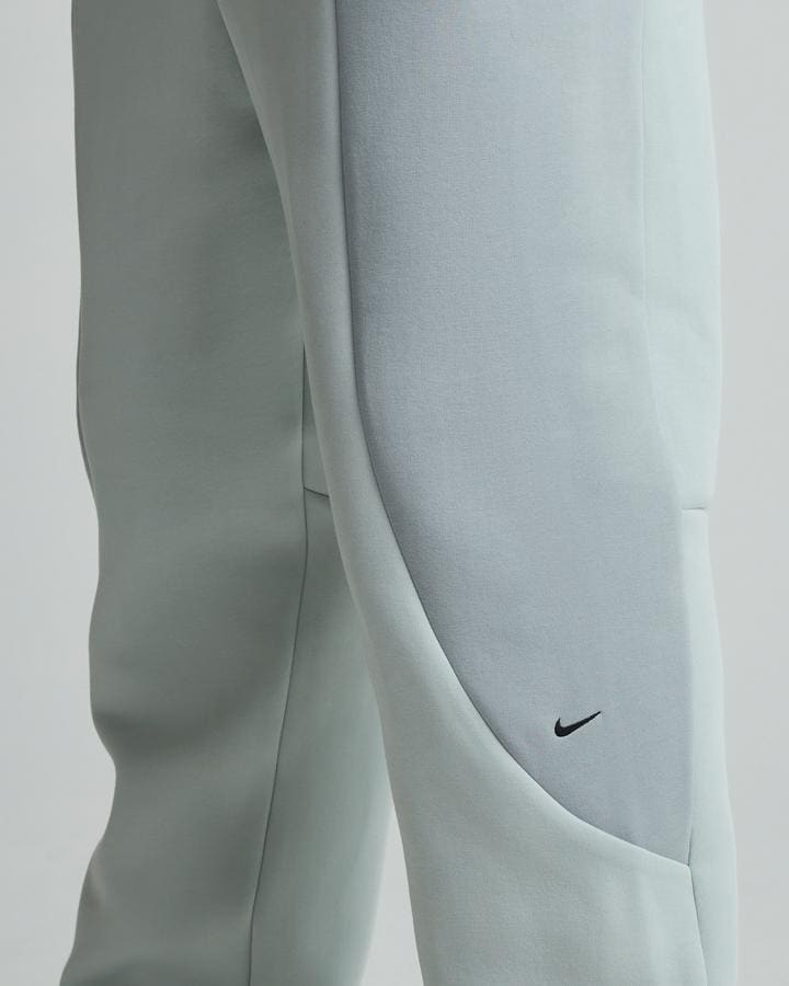 nike tech fleece joggers smoke grey