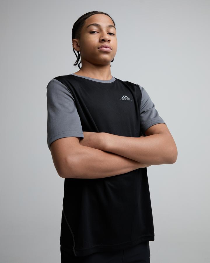 Trailberg Junior Essentials T-Shirt Black, Kids size: XS/B, FootAsylum
