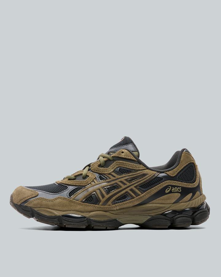 Asics Gel-Nyc Trainer Green, Men's size: 8.5, FootAsylum