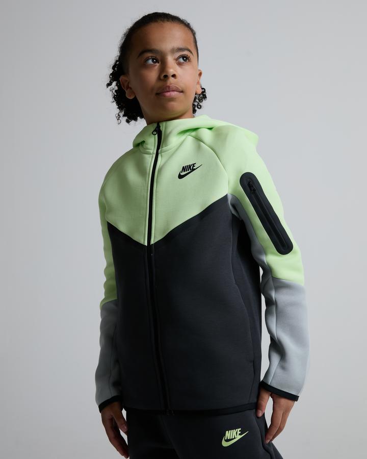 Nike Unisex Green Junior Tech Fleece Full Zip Hoodie - M/B Kids - Footasylum
