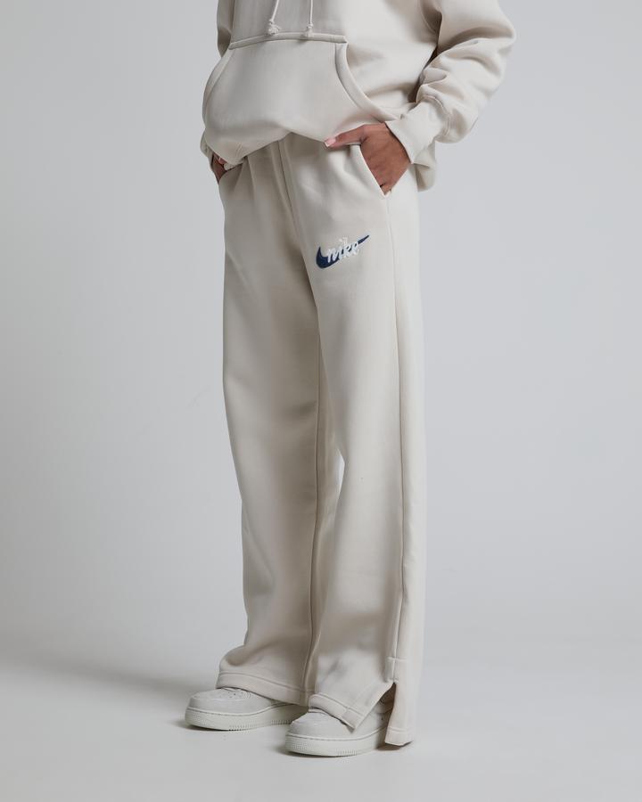 Nike Womens Phoenix Fleece High-Rise Logo Wide-Leg Jogger Beige, Women's size: XL, FootAsylum