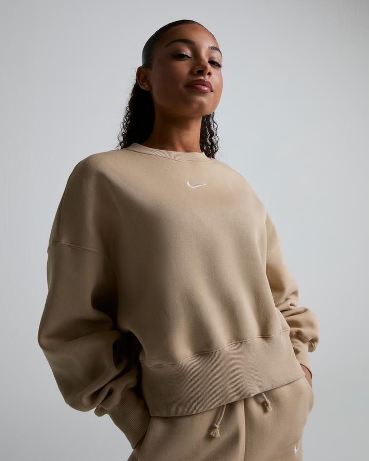 Nike Womens Phoenix Oversize Fleece Sweatshirt Beige, Women's size: XS, FootAsylum