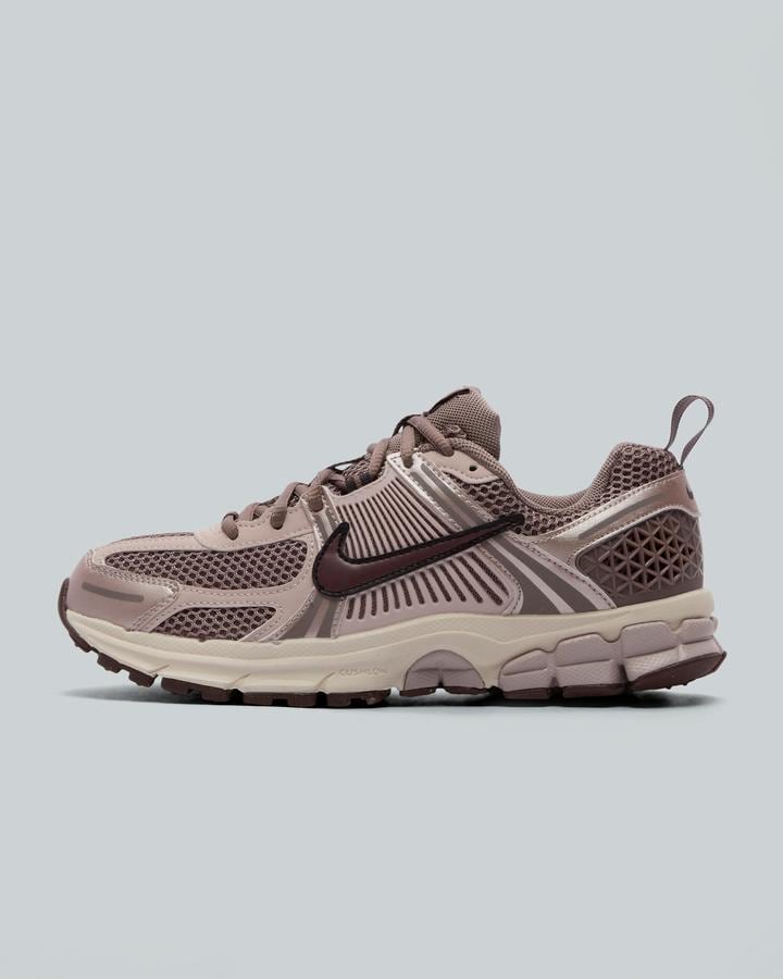 Nike Junior Zoom Vomero 5 Trainer Brown, Kids size: 5, FootAsylum