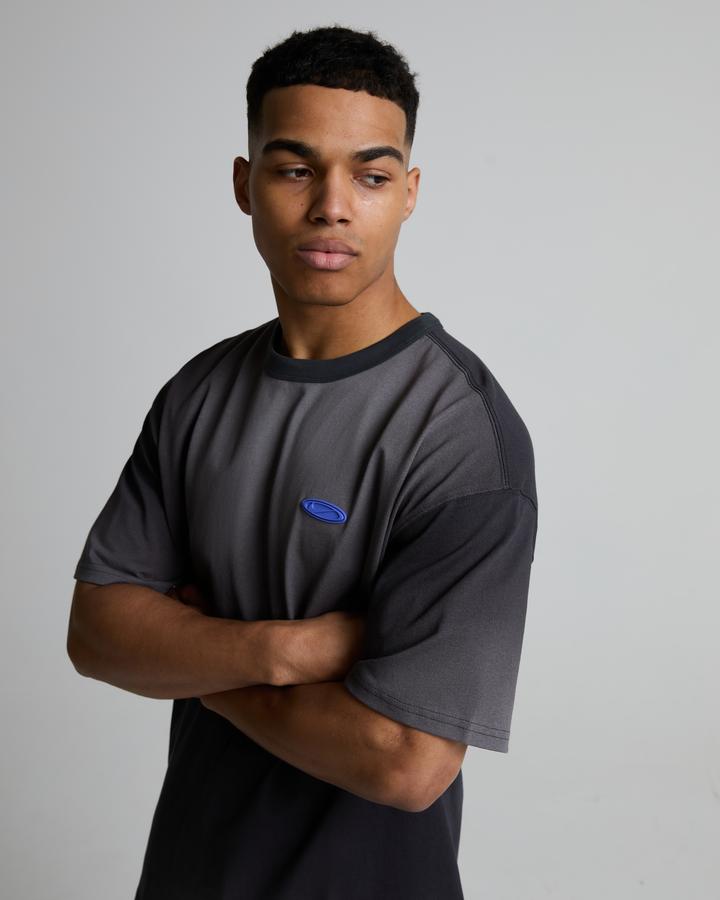 Nike Premium Essentials T-Shirt Grey, Men's size: XL, FootAsylum