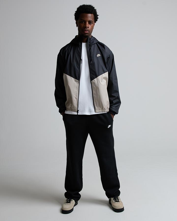 Nike Lined Windrunner 26 Jacket Black, Men's size: M, FootAsylum