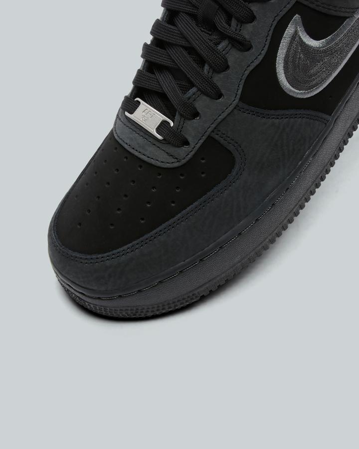 air force 1 black low cut