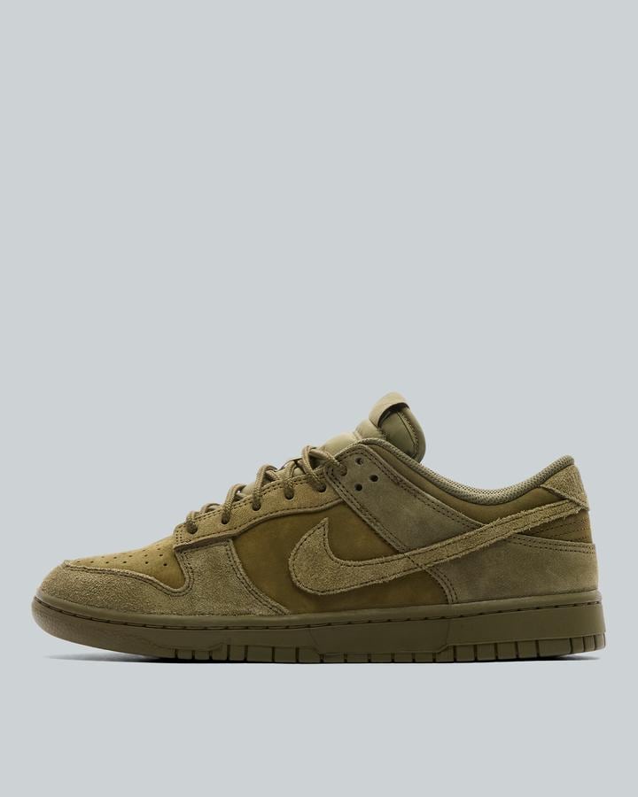 Nike Dunk Low Retro Se Trainer Green, Men's size: 6.5, FootAsylum