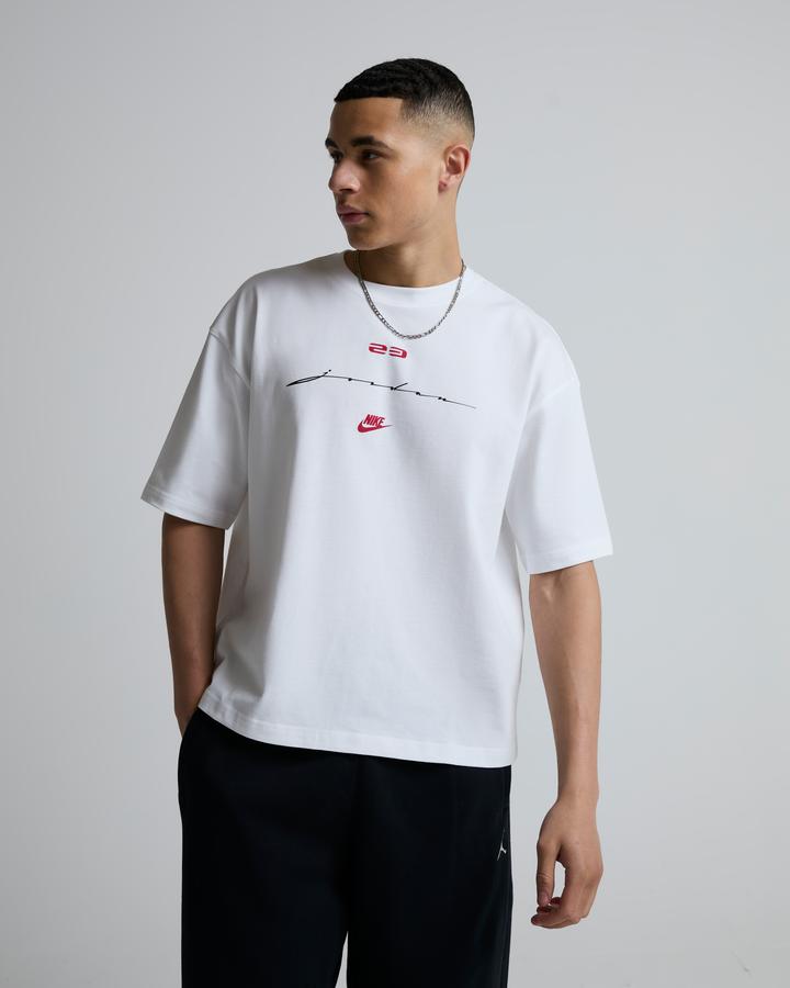 Jordan Script Boxy Short Sleeve Crewneck T-Shirt White, Men's size: S, FootAsylum