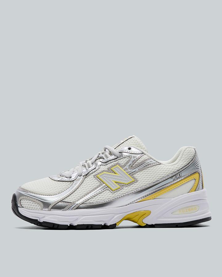 New Balance Junior 740 Trainer Silver, Kids size: 5.5, FootAsylum