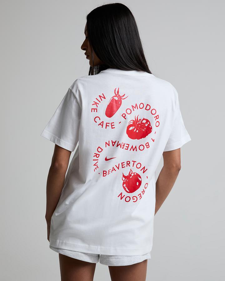 Nike Womens Graphic Cafe Tomato T-Shirt White, Women's size: M, FootAsylum